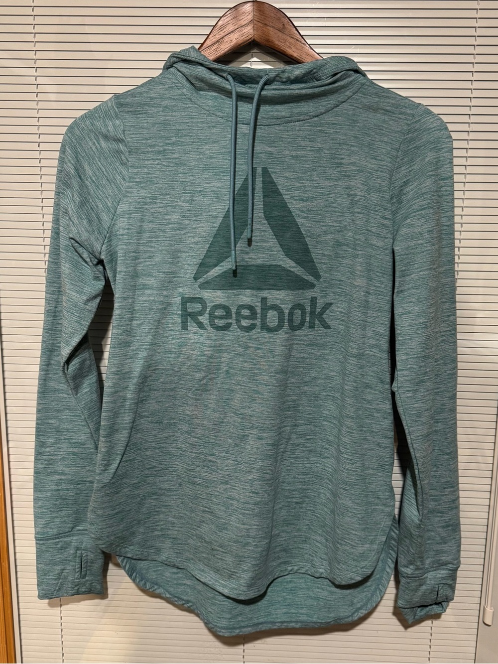 Reebok Women’s Teal Heather Crewneck Hoodie Long Sleeve Shirt.